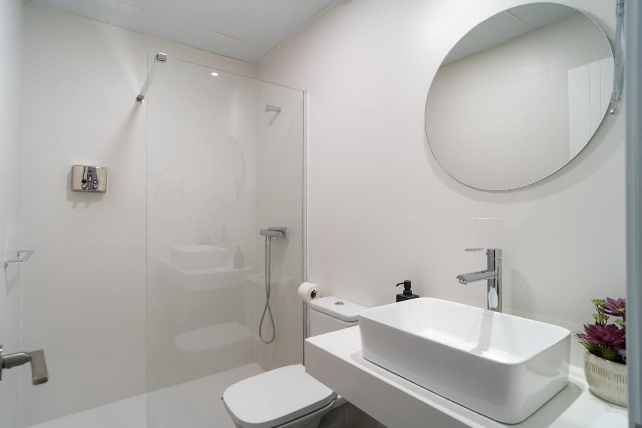 Aac Malaga - Apartamento Muy Comodo Y Bien Comunicado, A 1,3Km Del Centro Luaran gambar